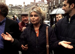 Μπριζίτ Μπαρντό: Η καριέρα, οι έρωτες και οι τέσσερις γάμοι της θρυλικής «μπεμπέ» του κινηματογράφου