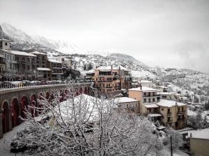 Πρωτοχρονιά με δωρεάν διακοπές; Δείτε πώς με τα vouchers της ΔΥΠΑ