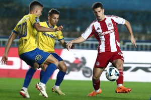 Ολυμπιακός: Έτοιμος ο Χρήστος Μουζακίτης για την απονομή του «Golden Boy Award» (vid)