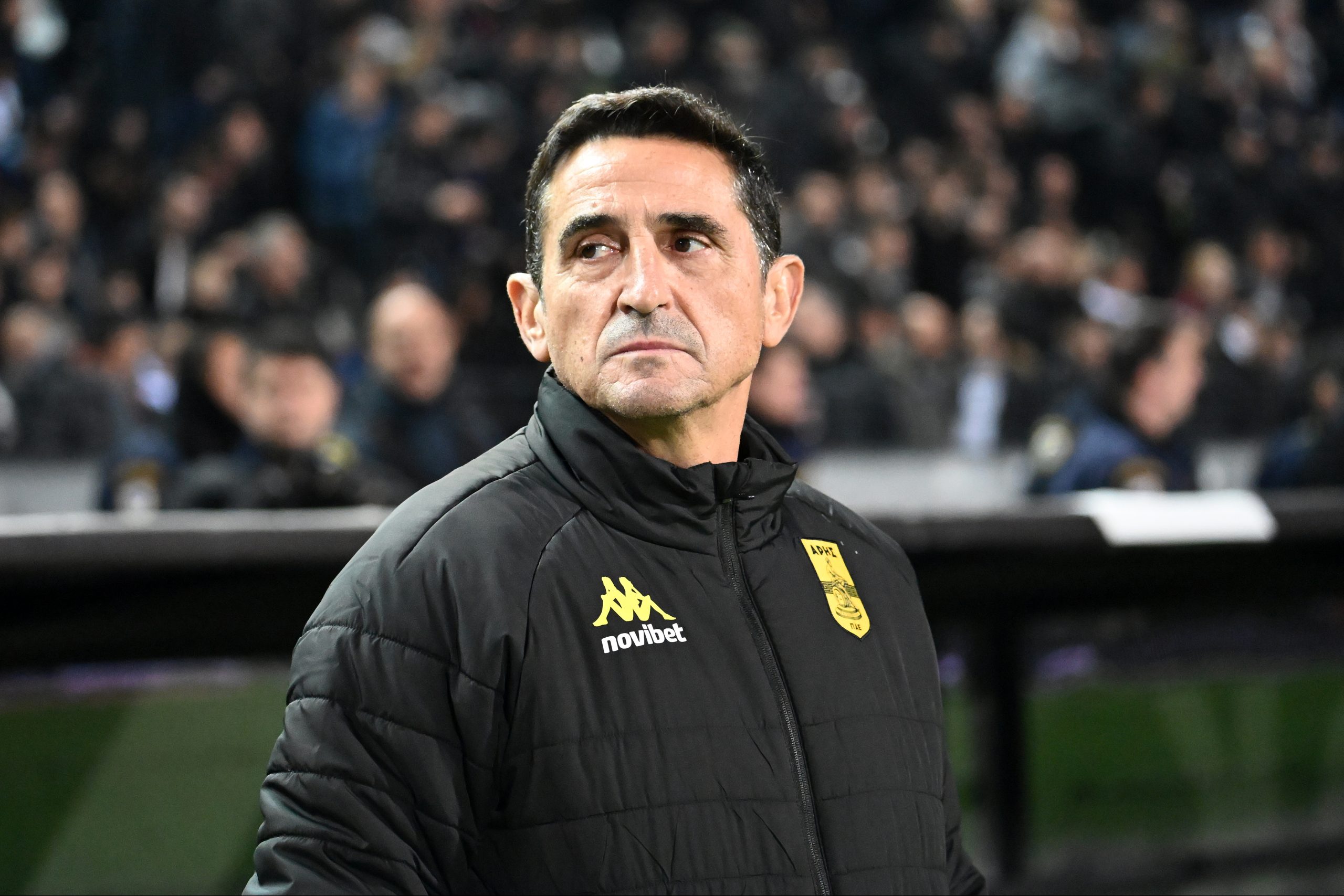 &Xi;έ&sigma;&pi;&alpha;&sigma;&mu;&alpha; &Chi;&iota;&mu;έ&nu;&epsilon;&theta;: &laquo;&Alpha;&pi;&alpha;&rho;ά&delta;&epsilon;&kappa;&tau;&epsilon;&sigmaf; &alpha;&pi;&omicron;&phi;ά&sigma;&epsilon;&iota;&sigmaf; &delta;&iota;&alpha;&mu;ό&rho;&phi;&omega;&sigma;&alpha;&nu; &tau;&omicron; &alpha;&pi;&omicron;&tau;έ&lambda;&epsilon;&sigma;&mu;&alpha;&raquo;