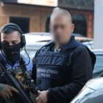 Υπόθεση κοκαΐνης: Στην Εισαγγελία Πειραιά ο πρώην παράγοντας μικρών ποδοσφαιρικών ομάδων της βόρειας Ελλάδας και οι 4 συλληφθέντες (video)