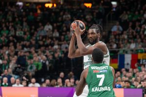 Που να βρει και ψηλό !