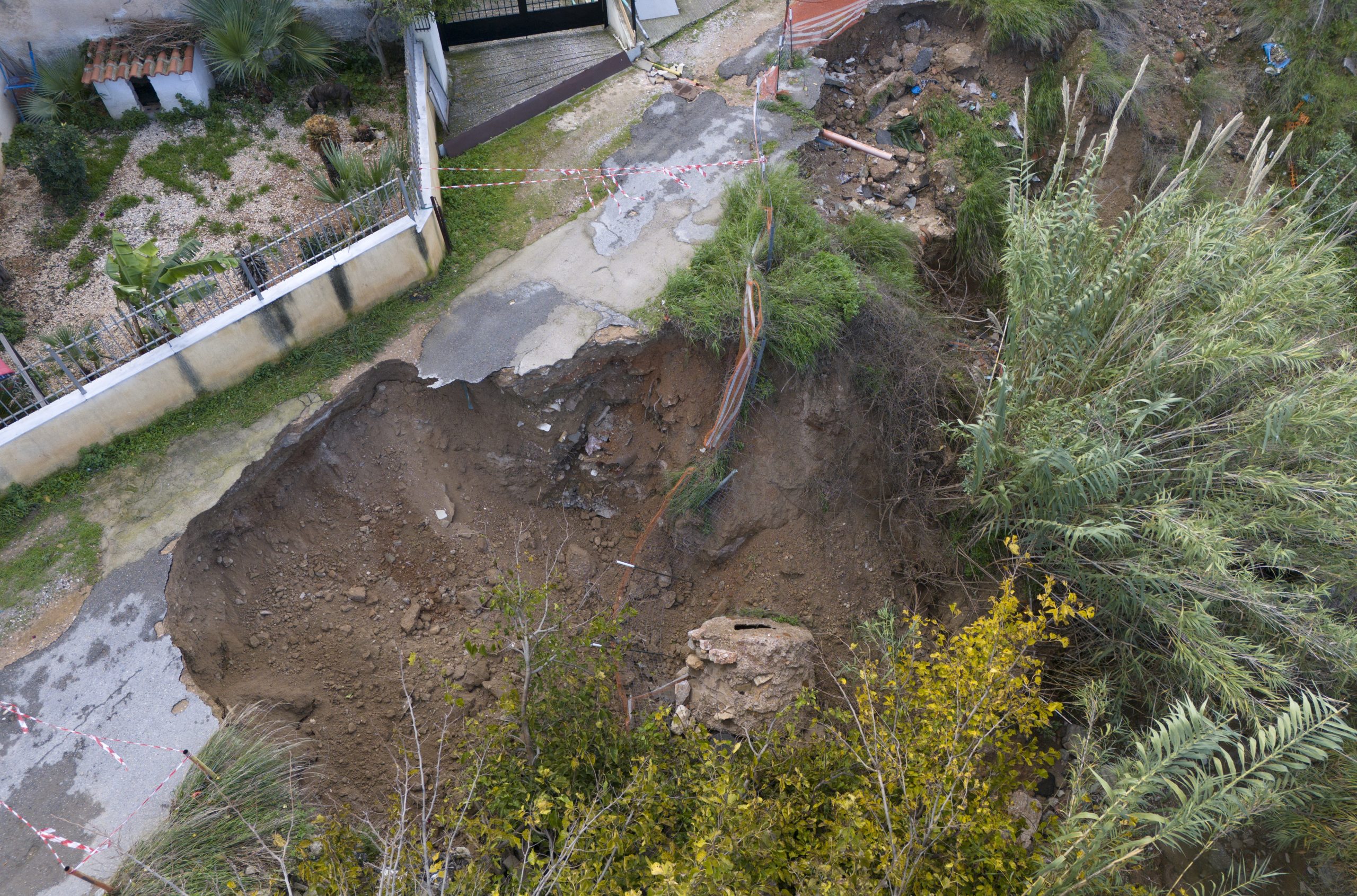 Ά&gamma;&iota;&omicron;&sigmaf; &Delta;&eta;&mu;ή&tau;&rho;&iota;&omicron;&sigmaf;: Ά&nu;&omicron;&iota;&xi;&epsilon; &laquo;&kappa;&rho;&alpha;&tau;ή&rho;&alpha;&sigmaf;&raquo; &pi;έ&nu;&tau;&epsilon; &mu;έ&tau;&rho;&omega;&nu; &alpha;&pi;ό &tau;&eta;&nu; &kappa;&alpha;&kappa;&omicron;&kappa;&alpha;&iota;&rho;ί&alpha; (&epsilon;&iota;&kappa;ό&nu;&epsilon;&sigmaf;)