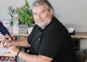 Καραχάλιος: Μακάρι να είναι πρόεδρος η Καρυστιανού στο «Κύμα» – Ιδρυτική διακήρυξη στις 12 Ιανουαρίου