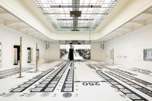 Ο Χέλμουτ Λανγκ και η λειτουργική ουσία των ρούχων