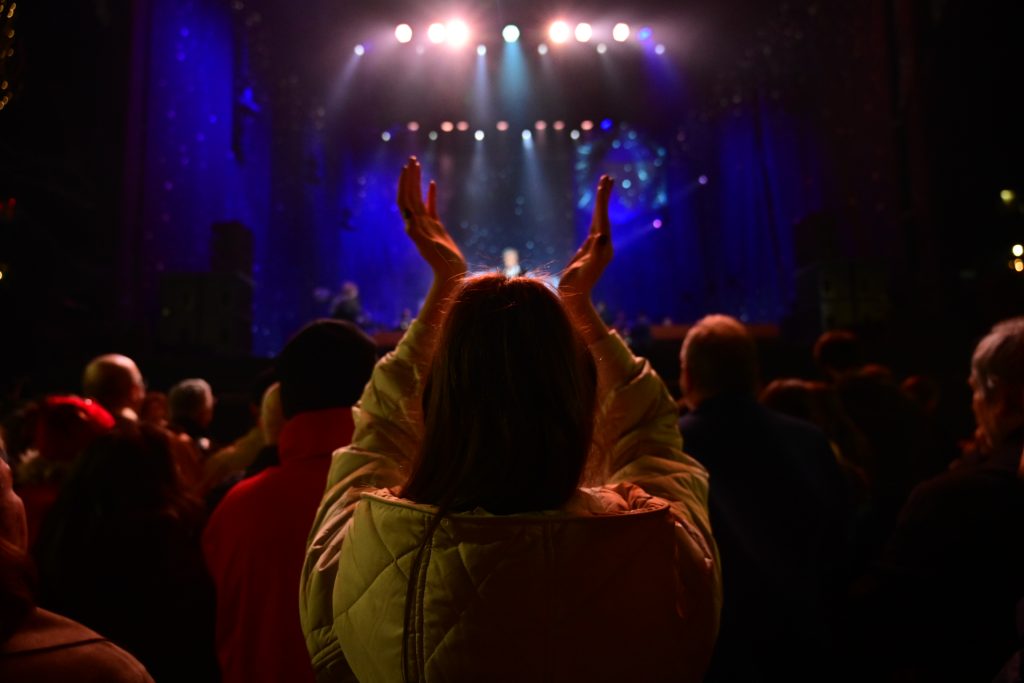 Οι εκδηλώσεις για την Πρωτοχρονιά στην Αθήνα – Mε ποιους καλλιτέχνες και πού θα υποδεχθούμε το 2026