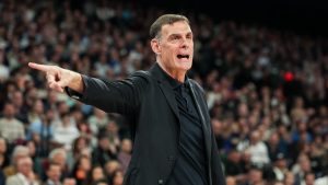 Η «ερυθρόλευκη» δωδεκάδα για τη «μάχη» με τη Βιλερμπάν