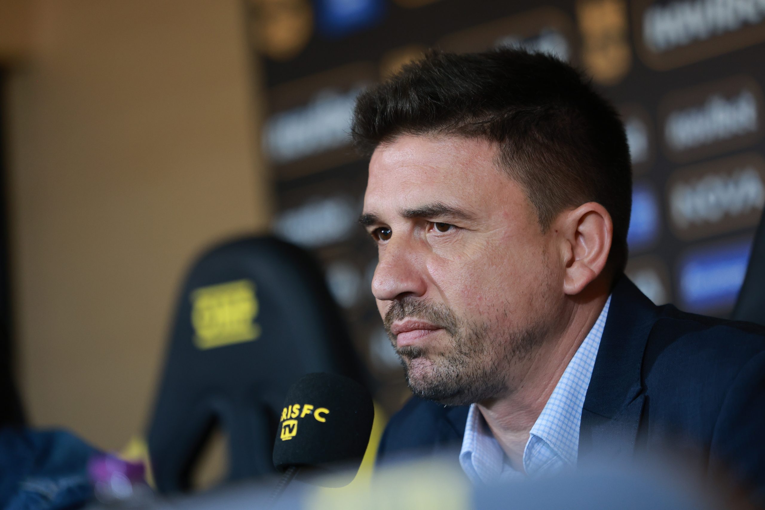 &Omicron;... &alpha;&nu;&tau;ί&pi;&alpha;&lambda;&omicron;&sigmaf; &tau;&omicron;&upsilon; &Rho;έ&gamma;&epsilon;&sigmaf; &kappa;&alpha;&iota; &omicron; &pi;&rho;ώ&tau;&omicron;&sigmaf; &sigma;&tau;ό&chi;&omicron;&sigmaf;