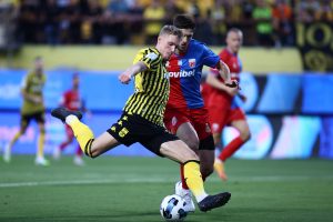 Φρέντρικ Γένσεν, ο παίκτης των… επτά θέσεων!