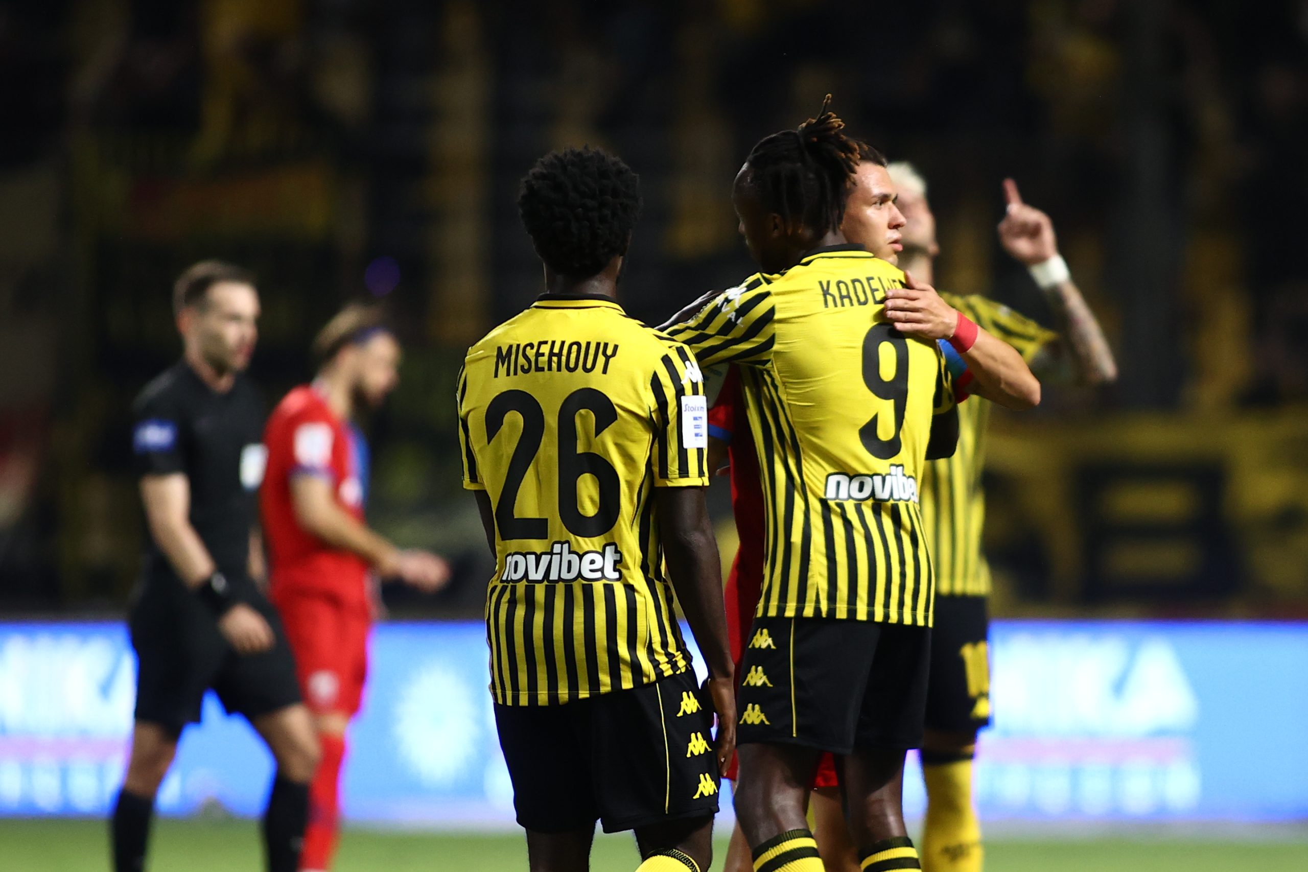 &Omicron; &Chi;&iota;&mu;έ&nu;&epsilon;&theta; &beta;&rho;ή&kappa;&epsilon;... &delta;ώ&rho;&alpha; &sigma;&tau;&omicron; &Rho;ύ&sigma;&iota;&omicron;