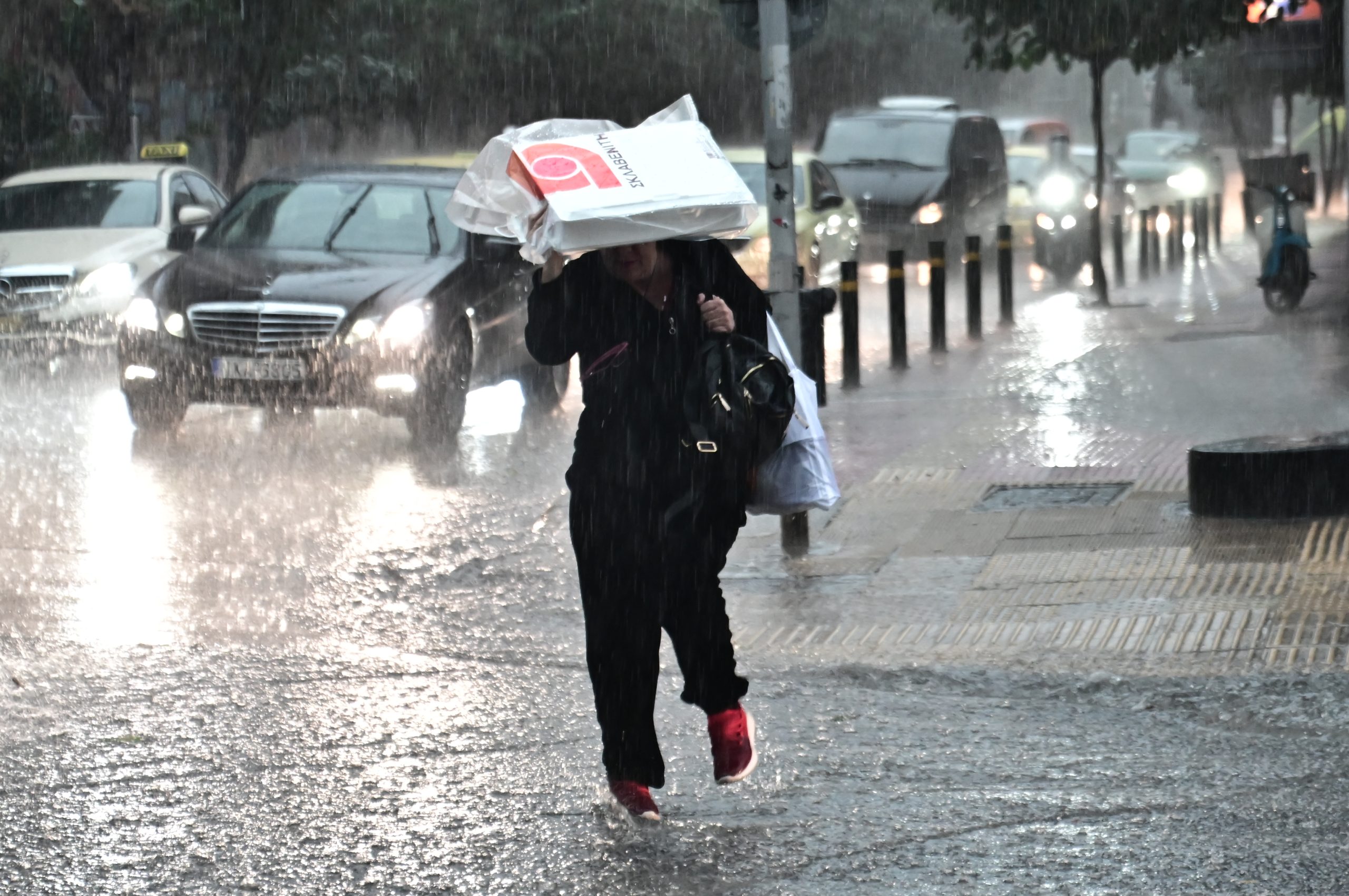 Κακοκαιρία Byron: Εκτεταμένες βροχές και τοπικά επικίνδυνα φαινόμενα την Παρασκευή - Πρόγνωση από την Ελίνα Καρέτσου