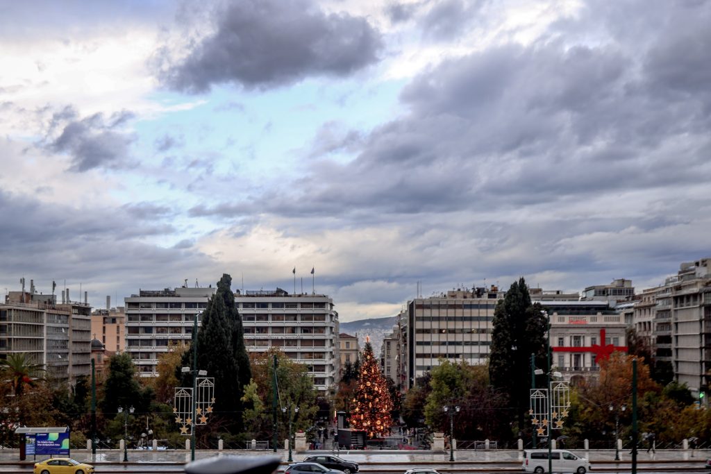 Καιρός: Βροχερό Σαββατοκύριακο, πώς θα περάσουμε τα Χριστούγεννα – Η πρόγνωση της Ελίνας Καρέτσου