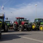 Aγρότες: «Λευκός καπνός» στα Μάλγαρα – Δίνεται στην κυκλοφορία και το ρεύμα προς Αθήνα