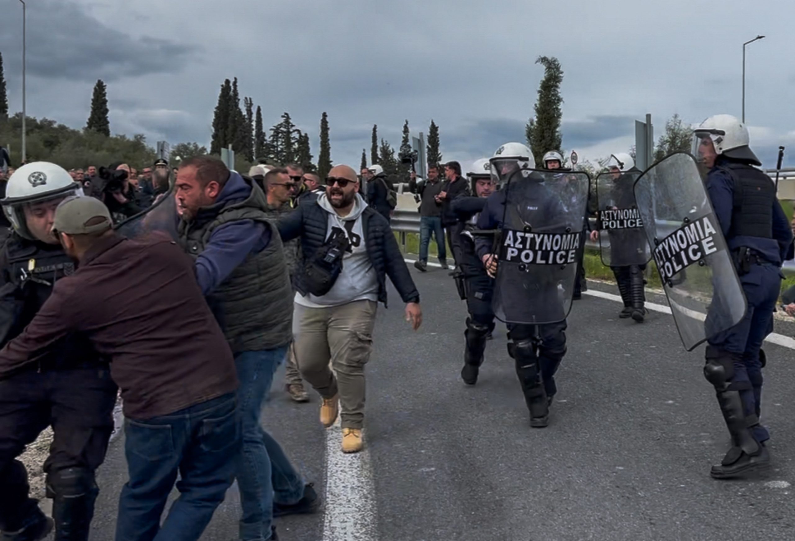 &Pi;ά&tau;&rho;&alpha;: &Delta;&iota;&kappa;&omicron;&gamma;&rho;&alpha;&phi;ί&epsilon;&sigmaf; &alpha;&pi;ό &tau;&eta;&nu; &Alpha;&sigma;&tau;&upsilon;&nu;&omicron;&mu;ί&alpha; &gamma;&iota;&alpha; &tau;&alpha; &mu;&pi;&lambda;ό&kappa;&alpha; &sigma;&tau;&eta; &Delta;&upsilon;&tau;&iota;&kappa;ή &Epsilon;&lambda;&lambda;ά&delta;&alpha;