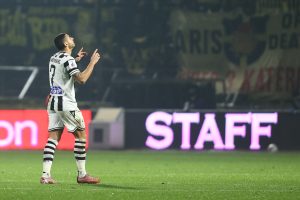 Μοιρασιά με… buzzer beater του Γιακουμάκη στο «Βικελίδης»