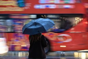 Καιρός: Τοπικές βροχές και καταιγίδες σε ανατολικές και νότιες περιοχές – Η πρόγνωση έως και τα Χριστούγεννα