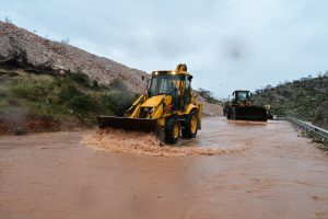 Κακοκαιρία Byron: Ξεπέρασε τα 280 χιλιοστά το ύψος της βροχής στην Μάνδρα Αττικής