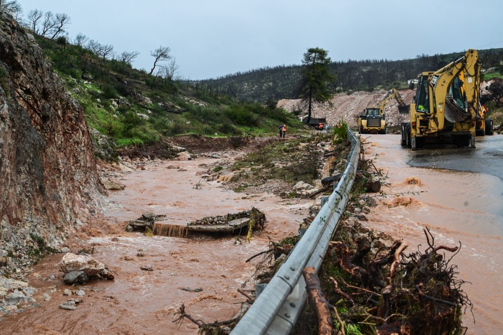 Κακοκαιρία Byron: «Δεν έχει τελειώσει», προειδοποιεί ο Τσατραφύλλιας – Οι 7 περιοχές που θα «σαρώσει»