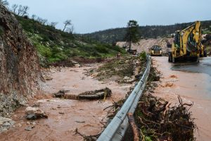 Κακοκαιρία Byron: «Δεν έχει τελειώσει», προειδοποιεί ο Τσατραφύλλιας – Οι 7 περιοχές που θα «σαρώσει»