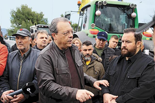 Σωκράτης Φάμελλος στην ύπαιθρο