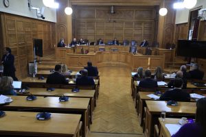 Στον εισαγγελέα στέλνει η ΝΔ τον Γ. Ξυλούρη – Για περιφρόνηση της διαδικασίας της Εξεταστικής