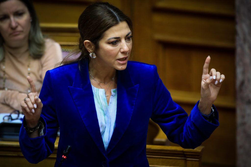 Σοφία Ζαχαράκη: Θέλει την κατάργηση των Πανελληνίων – Οι αλλαγές που έρχονται στα σχολεία τα επόμενα χρόνια