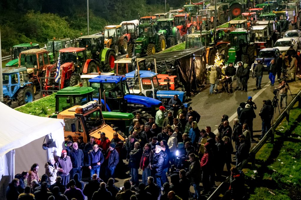 Αγρότες: Να συνεχιστούν οι κινητοποιήσεις αποφάσισε το συντονιστικό του μπλόκου της Νίκαιας