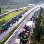 Αγρότες: Σε εξέλιξη δίωρος καθολικός αποκλεισμός στον Μπράλο – Μεγάλες ουρές οχημάτων
