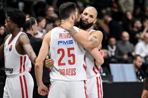 Ο Φουρνιέ έσωσε τα Χριστούγεννα αλλά όχι μόνος του