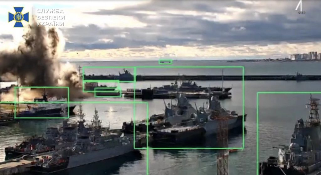 Υποθαλάσσια drones έπληξαν ρωσικό υποβρύχιο σε λιμάνι – Τρομερή έκρηξη