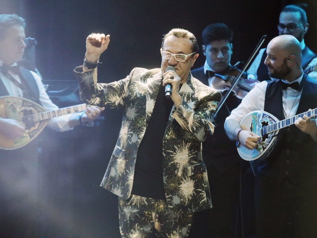 «Είχα να κοιμηθώ 15 μέρες»: Ο Λευτέρης Πανταζής παραμένει στο νοσοκομείο – Η επιστροφή στη σκηνή πλησιάζει