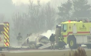 ΗΠΑ: Συντριβή αεροπλάνου σε αεροδρόμιο – Άγνωστος ο αριθμός των νεκρών