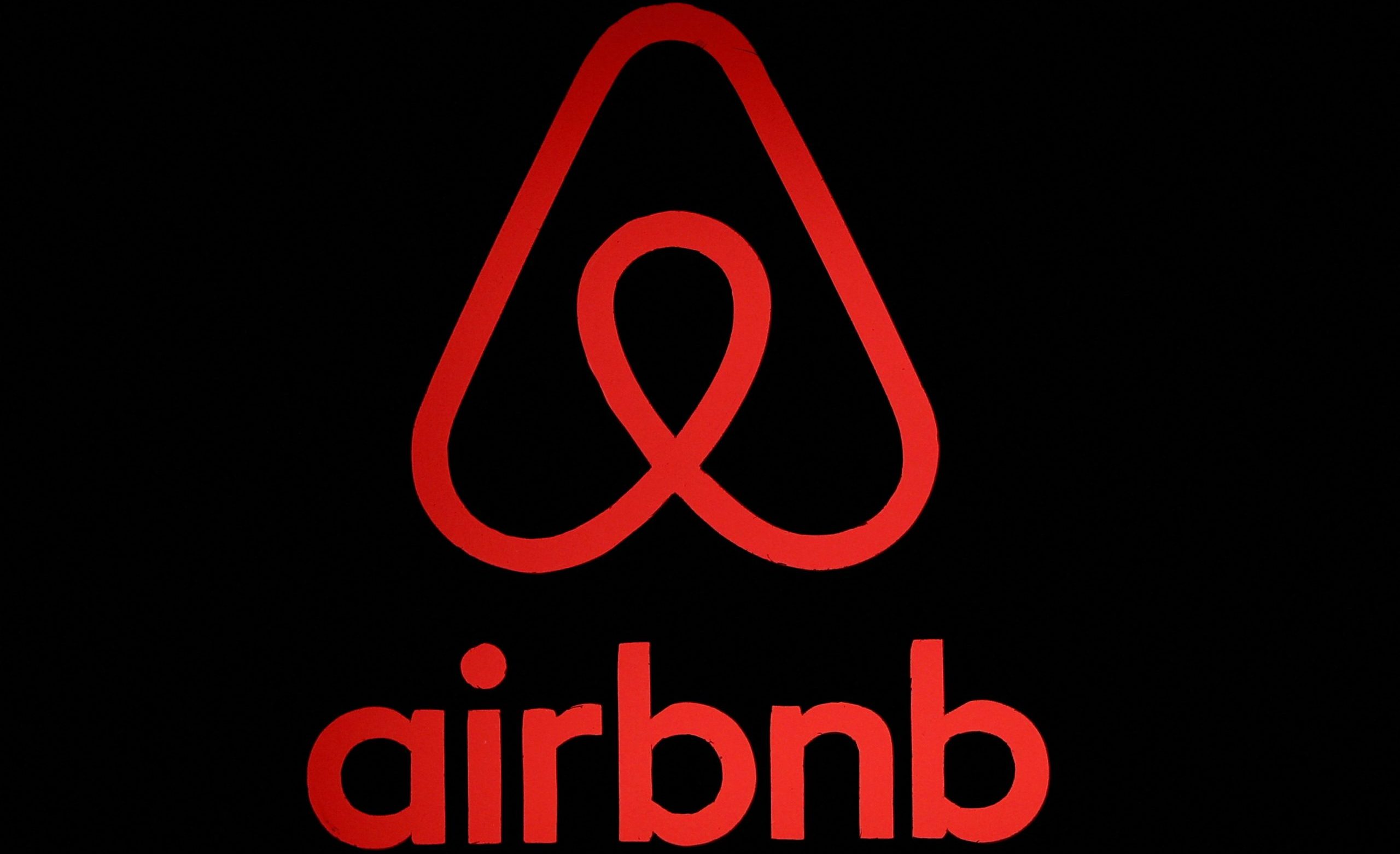 Airbnb: &Tau;&iota; &alpha;&lambda;&lambda;ά&zeta;&epsilon;&iota; &sigma;&epsilon; &Alpha;&theta;ή&nu;&alpha; &kappa;&alpha;&iota; &Theta;&epsilon;&sigma;&sigma;&alpha;&lambda;&omicron;&nu;ί&kappa;&eta; &mu;&epsilon; &tau;&iota;&sigmaf; &nu;έ&epsilon;&sigmaf; &epsilon;&xi;&alpha;&gamma;&gamma;&epsilon;&lambda;ί&epsilon;&sigmaf; &ndash; &Pi;&omicron;&iota;&epsilon;&sigmaf; &omicron;&iota; &pi;&alpha;&rho;&epsilon;&mu;&beta;ά&sigma;&epsilon;&iota;&sigmaf; &kappa;&alpha;&iota; &omicron;&iota; &nu;έ&omicron;&iota; &pi;&epsilon;&rho;&iota;&omicron;&rho;&iota;&sigma;&mu;&omicron;ί