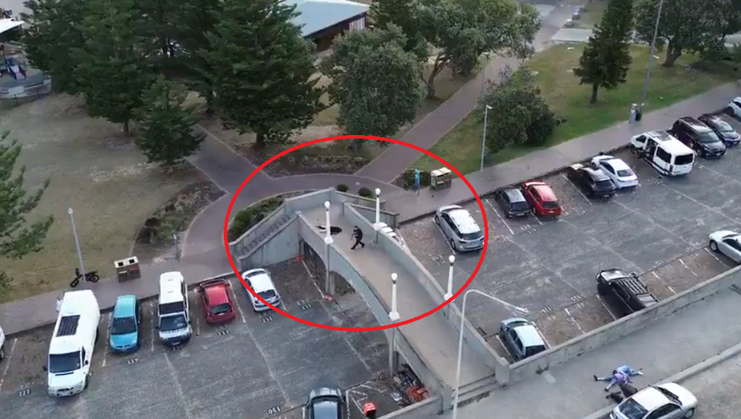 Μακελειό σε παραλία στο Σίδνεϊ: Πληροφορίες για «πολλούς νεκρούς» – Τρομοκρατική επίθεση βλέπουν ο Αρχές