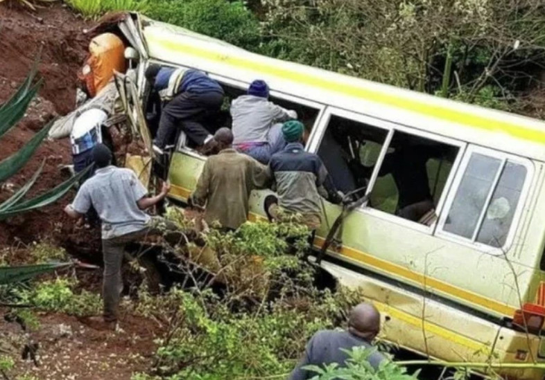 Κολομβία: Τουλάχιστον 10 νεκροί σε σύγκρουση σχολικού λεωφορείου