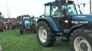 Πληθαίνουν τα μπλόκα σε όλη την Ελλάδα: Πάνε για μετωπική με την κυβέρνηση οι αγρότες – Επεισόδια με την Αστυνομία