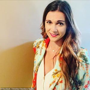 Στυγερή δολοφονία στις ΗΠΑ: Ρεπόρτερ του NFL δολοφονήθηκε από τον σύζυγό της μπροστά στο 3χρονο παιδί τους