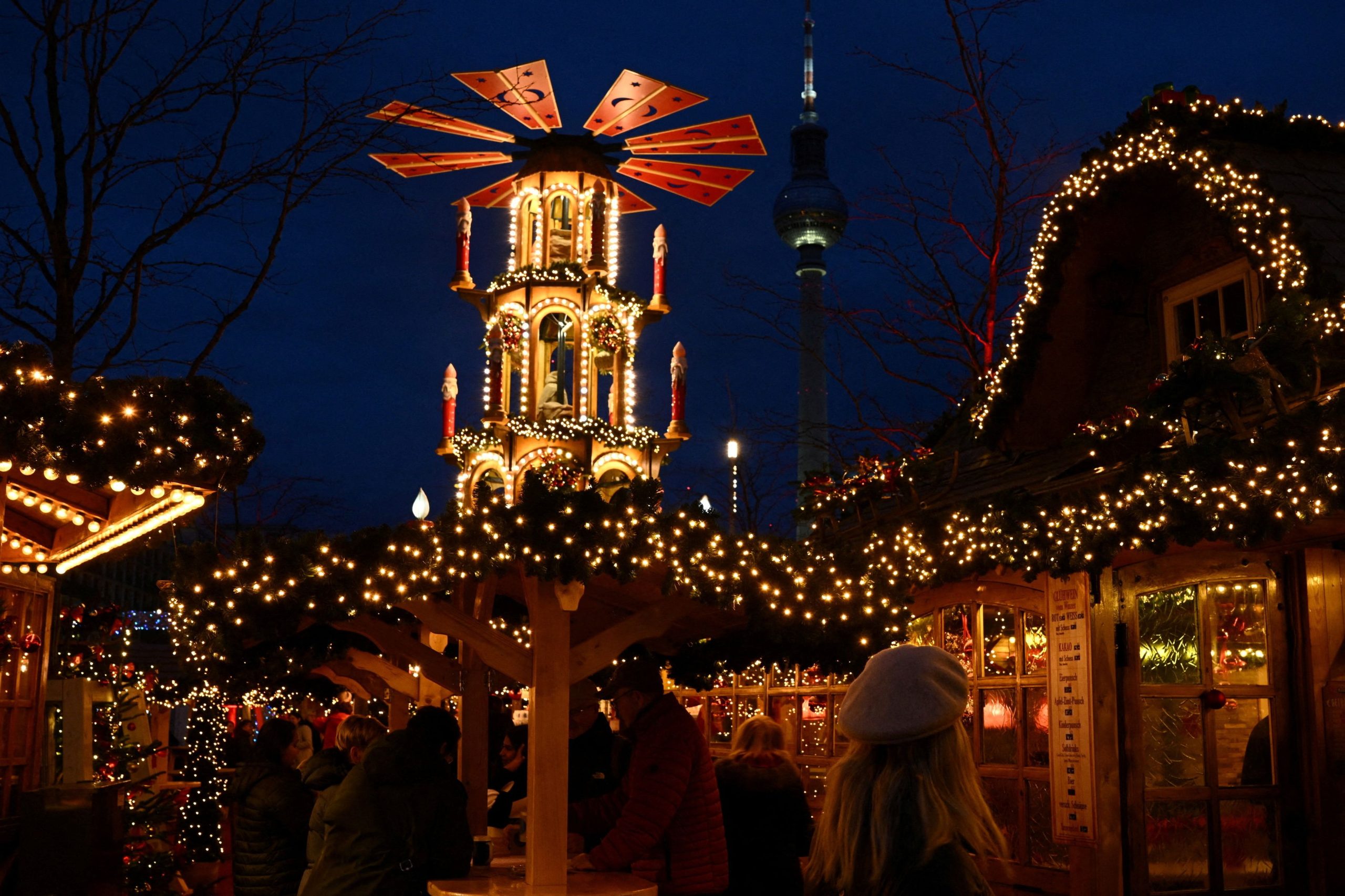 Γερμανία: Σοβαρός τραυματισμός ανηλίκου από επίθεση με μαχαίρι σε χριστουγεννιάτικη αγορά