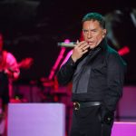 Μήνυση κατά του Γιώργου Μαζωνάκη: Τι υποστηρίζει ο 21χρονος – Για εκβιασμό μιλά ο τραγουδιστής