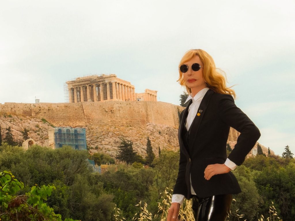 Μάρα Καρέτσου: Μια πορεία από τη Λάρισα στα πιο διάσημα μουσεία του κόσμου – «Ταξιδεύουμε αλλά πάντα στη βαλίτσα μας έχουμε την Ελλάδα»