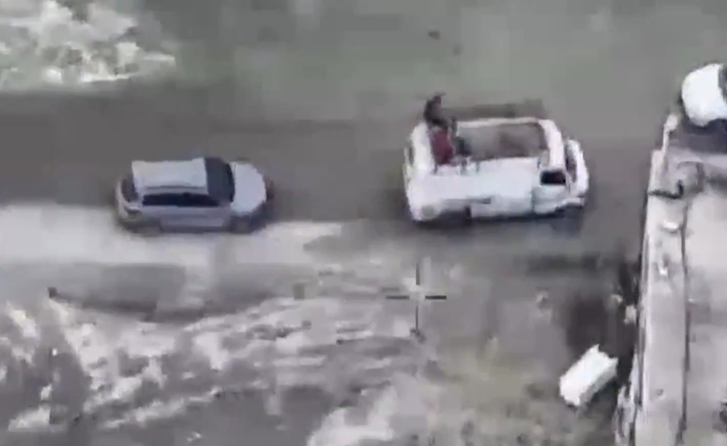 Καρέ καρέ η στιγμή που ισραηλινό πλήγμα σκοτώνει διοικητή της Χαμάς – «εγκέφαλο» της 7ης Οκτωβρίου