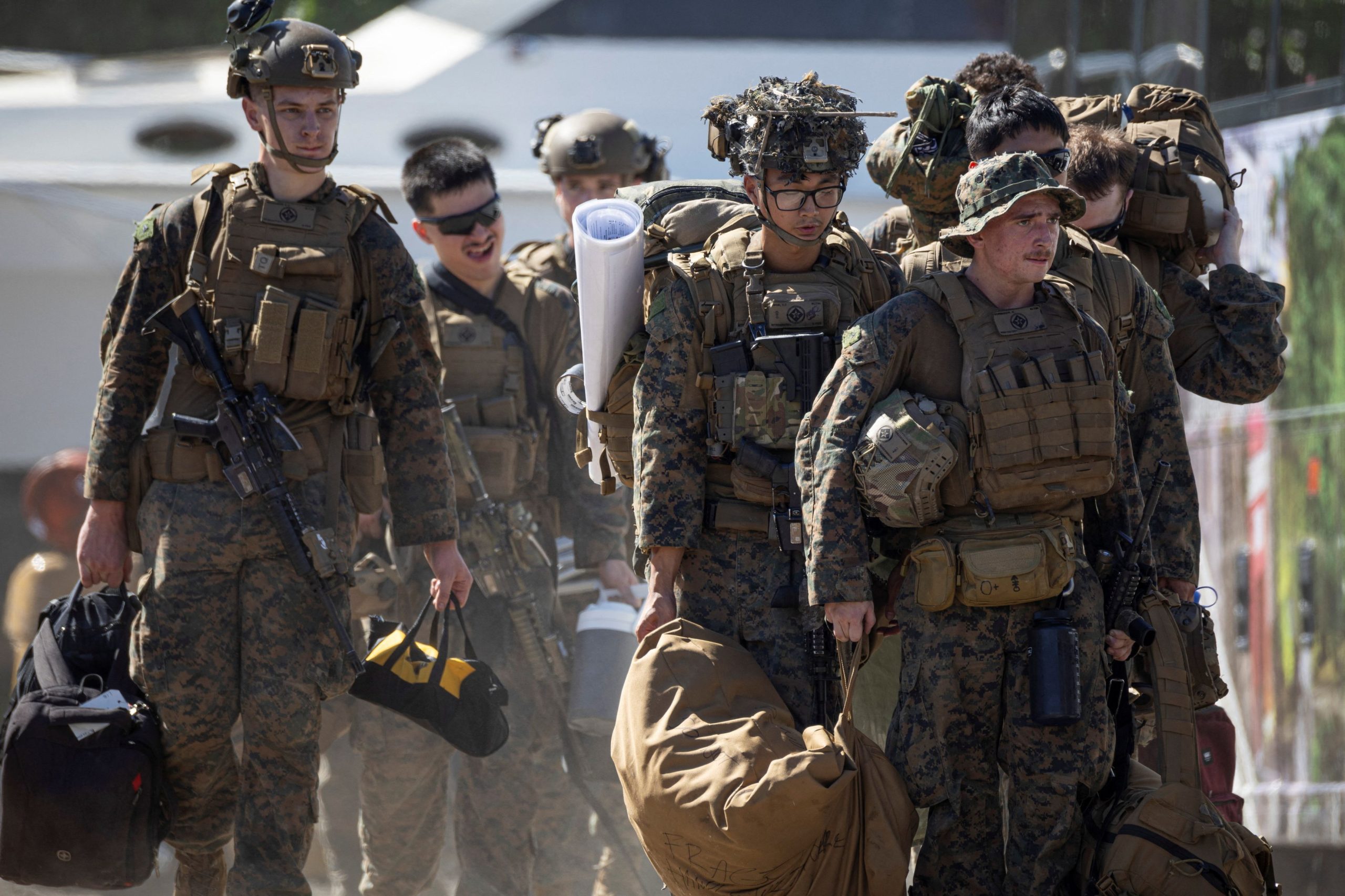 Ο Τραμπ «φορτώνει» στον Μαδούρο και το μεταναστευτικό - Ενισχύονται συνεχώς οι αμερικανικές δυνάμεις στην Καραϊβική