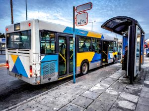 Λεωφορεία: Στάση εργασίας στις 17 Δεκεμβρίου – Οι ώρες που τραβάνε χειρόφρενο