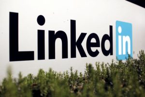 Ψυχρός Πόλεμος 2.0: Όταν το LinkedIn γίνεται πεδίο κατασκοπείας