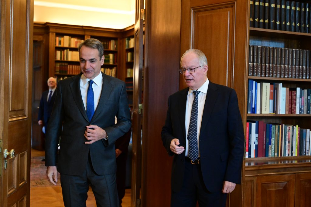 Μητσοτάκης σε Τασούλα για τα μπλόκα: Αισιοδοξία ότι θα έχουμε εκτόνωση της κατάστασης