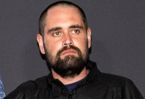 Ο Νικ Ράινερ κατηγορείται για τη δολοφονία των γονιών του και αντιμετωπίζει θανατική ποινή