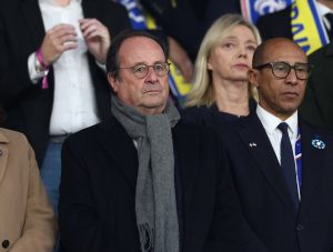 Ληστεία στο σπίτι του Ολάντ στο Παρίσι: Έκλεψαν ένα ρολόι και tablet – Δύο συλλήψεις