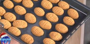 Συνταγή για μελομακάρονα από την Αργυρώ Μπαρμπαρίγου