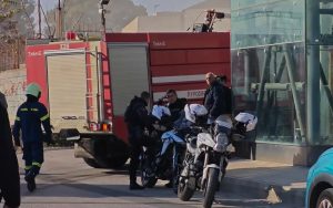 Φωτιά σε αποθήκες εργοστασίου στου Ρέντη – Ισχυρές δυνάμεις της Πυροσβεστικής στο σημείο