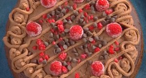 Συνταγή: Είναι αφράτη, γλυκιά και ακαταμάχητη – Η μυστική σοκολατίνα γάλακτος της Αργυρώς Μπαρμπαρίγου